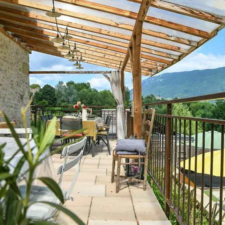 La Grange Du Paris Guest house